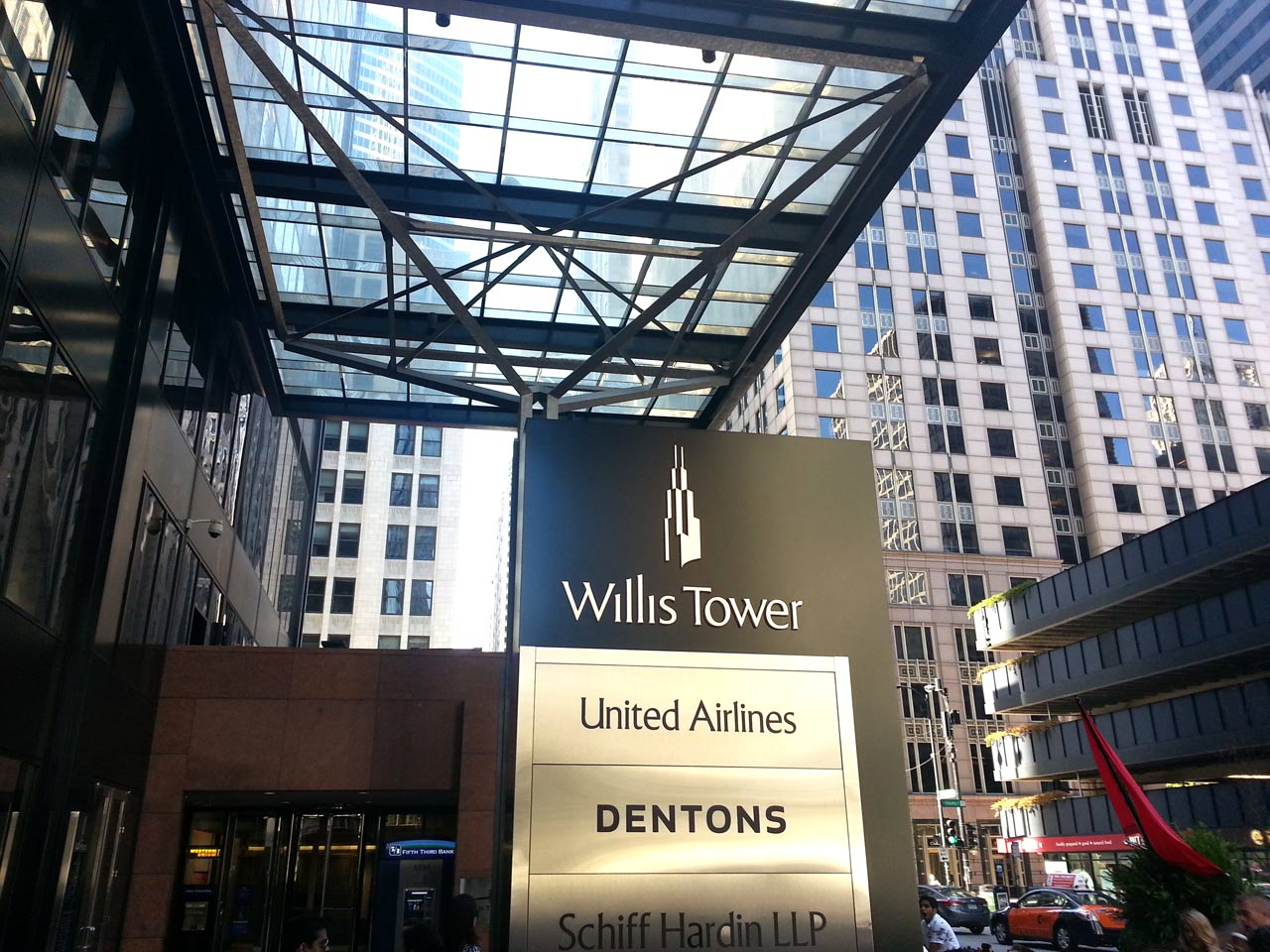chicago willis tower united airlines dentons sign